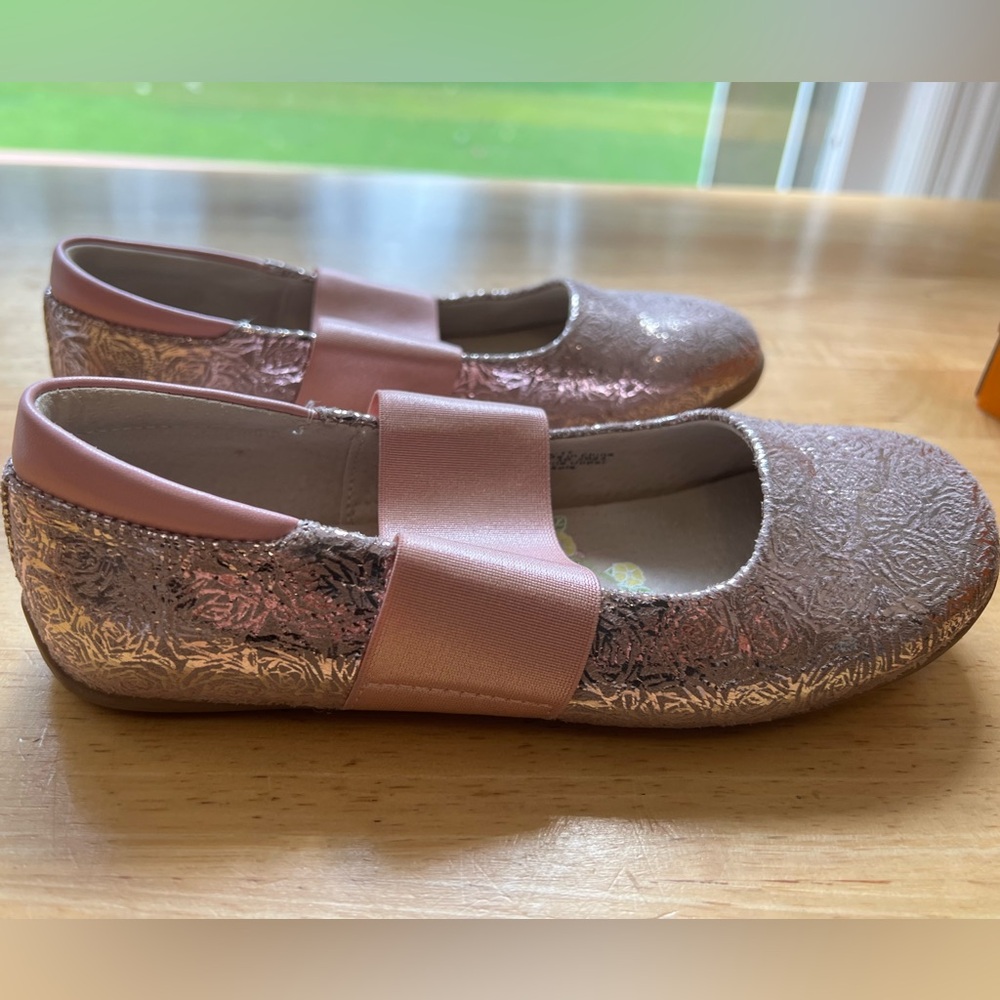 Livie & Luca Bella Pink Rose Metallic Slipper Sz 1 Y